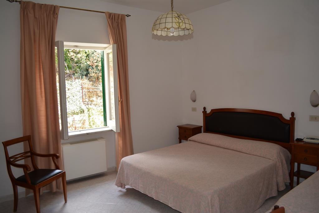 Hotel Maronti Barano d'Ischia Phòng bức ảnh