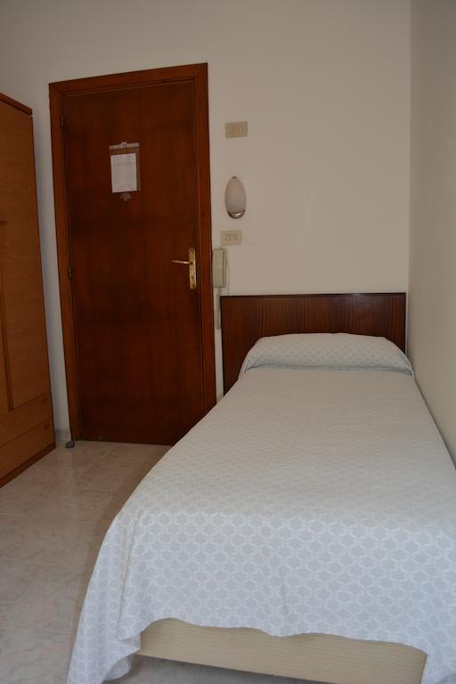 Hotel Maronti Barano d'Ischia Phòng bức ảnh