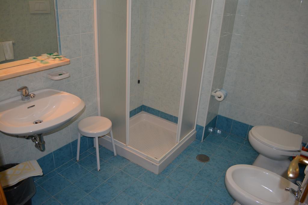 Hotel Maronti Barano d'Ischia Phòng bức ảnh